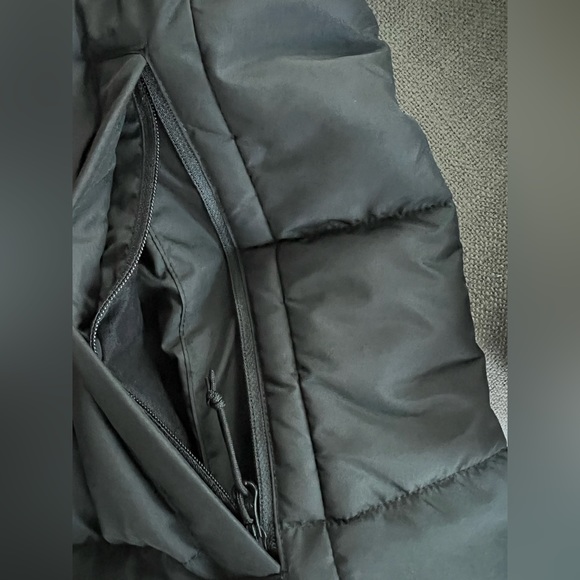 The North Face Women's Gotham Hooded Jacket 550 Fill Goose Down In Black - Picture 7 of 16